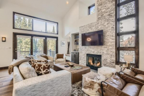 The Settlement 132 - Beautiful Remodel and new Hot Tub Breckenridge